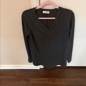 Zenana Outfitters Charcoal Long Sleeve V-Neck Tee